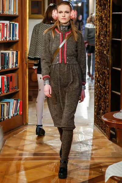 Look 57